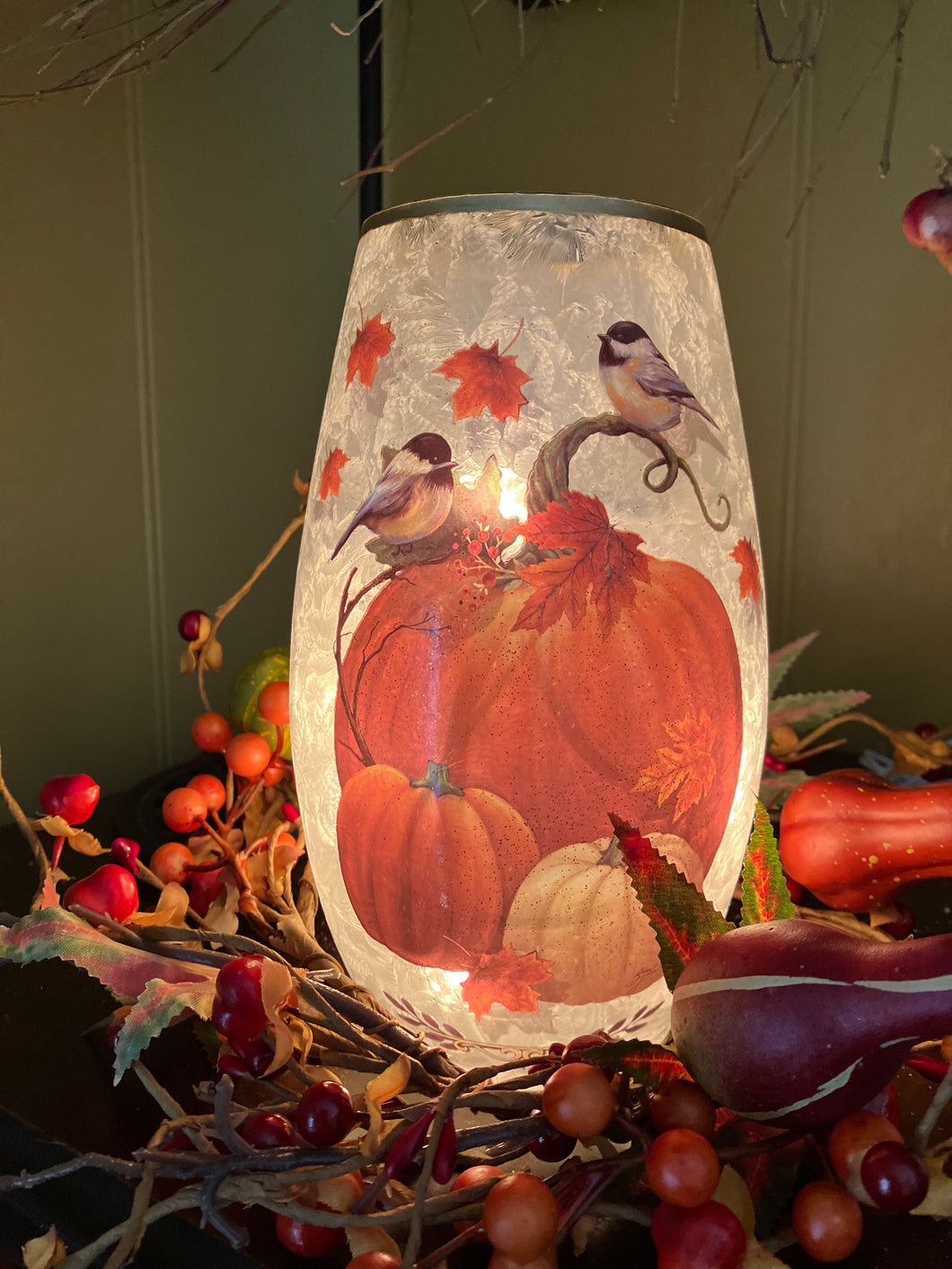 Fall Pumpkins with Chickadees Lamp